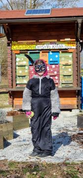 Učni čebelnjak Park pod Močilnikom